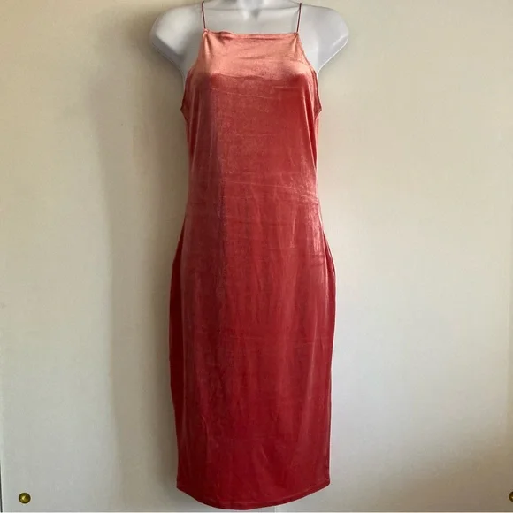 Forever 21 Rose Colored Velvet Bodycon Dress, NWT Sz M - Picture 4 of 11